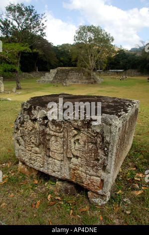 Mittelamerika, Honduras, Copan (aka Xukpi in Maya). Große Plaza von Stelen aka Plaza Grande de Las Estelas, ändern L Stockfoto