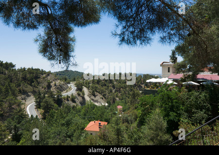 Blick vom Berg Dorf Platres Troodos-Gebirge, Zypern Stockfoto