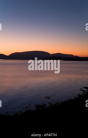 dh Sunset SCAPA FLOW ORKNEY Hügeln von Hoy lila blau rosa orange Sonnenuntergang Stockfoto