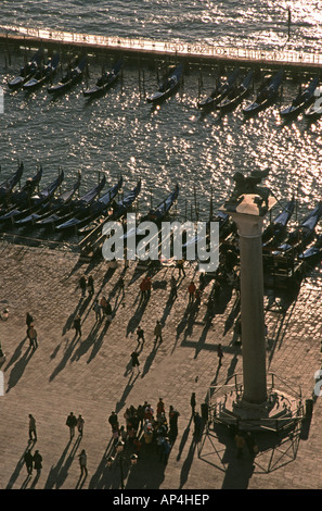 VENEDIG, ITALIEN. Ein Winter-Blick auf dem Markusplatz von der Spitze des Campanile di San Marco. 2005. Stockfoto
