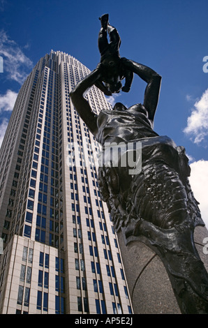 Statue von Raymond Kaskey Downtown Charlotte North Carolina USA Stockfoto