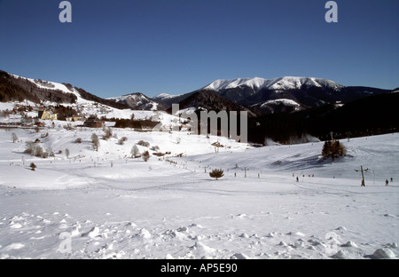 Donovaly Ski Resort in der Slowakei und Prasiva Bergen im Nationalpark Nizke Tatry, winter Stockfoto