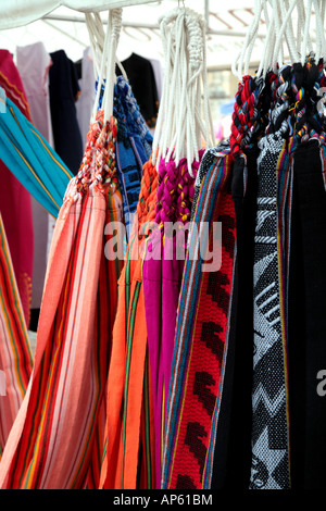 Hammocs zum Verkauf an ein Panama Markt Sonntag im Casco Antiguo Stockfoto