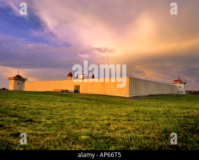 Nachbau des historischen Fort Union an der Staatsgrenze von North Dakota und Montana Stockfoto