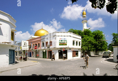 Malediven männlichen Chaandhanee Magu und Minarett der nationalen islamischen Zentrum Stockfoto