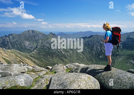 Die Aussicht vom Gipfel des Goat Fell auf der Isle of Arran Cir Mhor zeigen Stockfoto