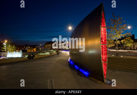 Die Schneide Stahl-Skulptur bei Garbe Square, Sheffield, England, UK Stockfoto