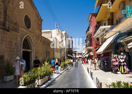 Geschäfte in der Altstadt, Chania, Nordwestküste, Kreta, Griechenland Stockfoto