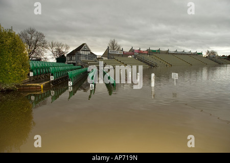 Unter Wasser überflutet Worcester county Cricket Ground, England Stockfoto