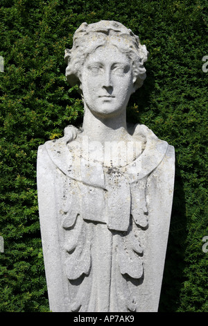Statue der Königin Garten in Kew Gardens in Surrey, London Stockfoto