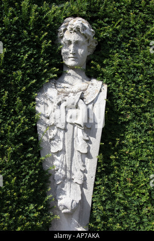 Statue der Königin Garten in Kew Gardens in Surrey, London Stockfoto