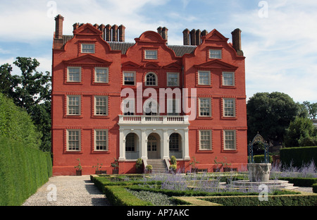 Kew Palace entnommen die Königin Garten in Kew Gardens, Surrey, London Stockfoto