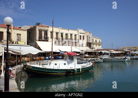 DAS HAFENGEBIET IN DER ALTEN STADT VON RETHYMNO. KRETA. GRIECHISCHE INSEL. EUROPA. Stockfoto