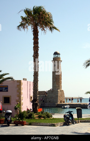 DAS HAFENGEBIET IN DER ALTEN STADT VON RETHYMNO. KRETA. GRIECHISCHE INSEL. EUROPA. Stockfoto