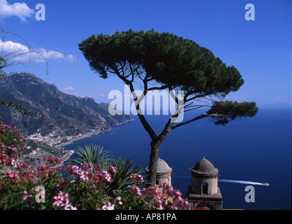 Amalfi-Küste aus Villa Rufolo Ravello Campania Italien Stockfoto