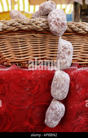 Cacciatori Salami, in einem Markt in Monza, Italien Stockfoto