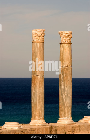 Römische Säulen im Theater, Leptis Magna, Libyen Stockfoto