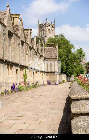 Die Armenhäuser, gebaut von Sir Baptist Hicks im Jahre 1612 in den Cotswolds Stadt von Chipping Campden, Gloucestershire Stockfoto