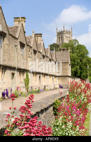 Die Armenhäuser, gebaut von Sir Baptist Hicks im Jahre 1612 in den Cotswolds Stadt von Chipping Campden, Gloucestershire Stockfoto