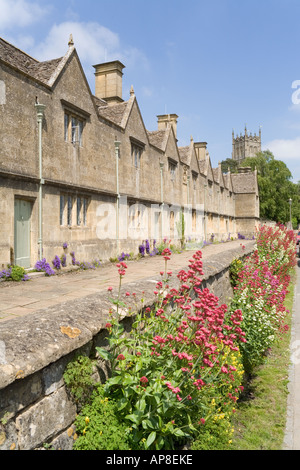 Die Armenhäuser, gebaut von Sir Baptist Hicks im Jahre 1612 in den Cotswolds Stadt von Chipping Campden, Gloucestershire Stockfoto