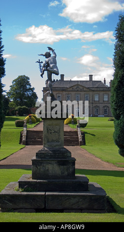 Statue des Merkur Melbourne Hall Derbyshire England UK Stockfoto