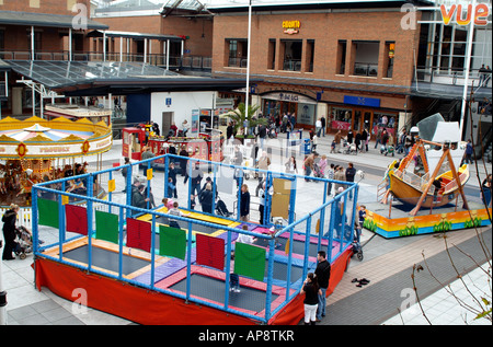 Kinder Spielplatz im Einzelhandel Shopping Komplex an Gunwharf Quays Portsmouth England UK Stockfoto