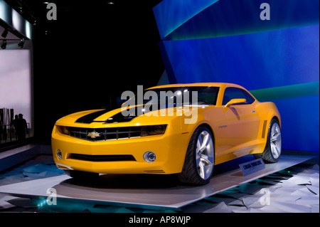 Der 2009 Chevrolet Camaro Bumblebee Concept Car auf der 2008 North American International Auto Show in Detroit Michigan/USA Stockfoto