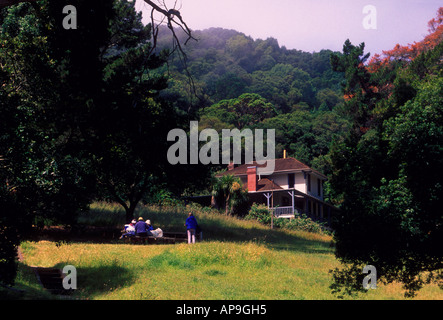 Leute, Touristen, Familie Picknick, Angel Island State Park, Angel Island, Kalifornien Stockfoto