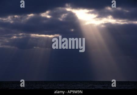 Wadden Meer Sonne hinter Wolken Herbst Stockfoto