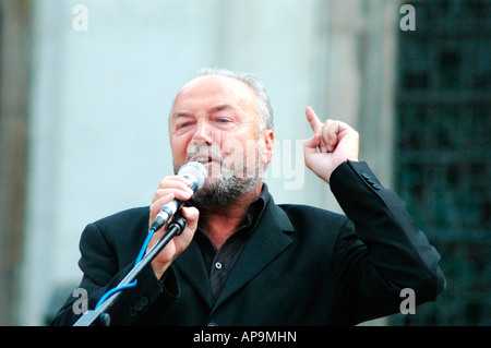 George Galloway Abgeordneter hält eine Rede bei Antikriegsprotesten. August 2006 Stockfoto