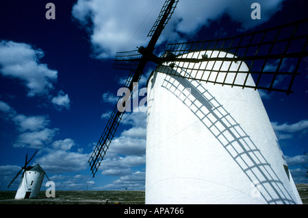 Spanien La Mancha. Mühle von Don Quixote Land. 2000 Die meisten spanischen Windmühlen, wie jene, die in der Don Quijote von Cervantes beschrieben. Stockfoto