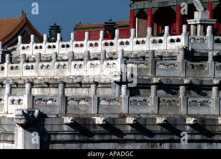 Balustraden außerhalb der Halle der höchsten Harmonie (Taihedian auf Chinesisch), Peking, China Stockfoto