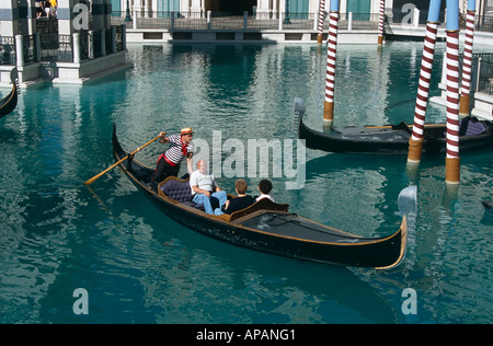 Gondel auf See, Venetian Hotel and Casino, Las Vegas, Nevada, USA Stockfoto