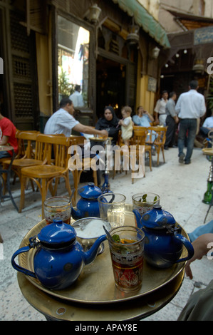 Pfefferminztee in einem Souk Cafe, Kairo, Ägypten Stockfoto