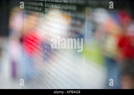 Namen auf den Vietnamkrieg Memorial Washington DC USA Stockfoto