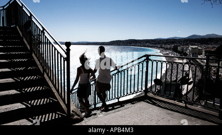 Blick auf die Bucht in Nizza, Frankreich, von den Stufen des das Chateau Stockfoto