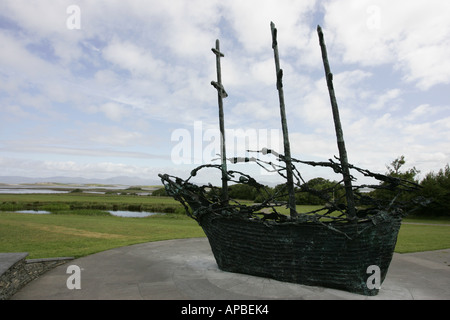 Nationalen Famine Memorial das Skelett Schiff von John Behan Murrisk in der Nähe von Croagh Patrick und Westport Clew Bay Stockfoto