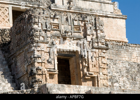 Uxmal ist eine große präkolumbische Ruinenstadt der Maya-Zivilisation im Bundesstaat Yucatán, Mexiko Stockfoto