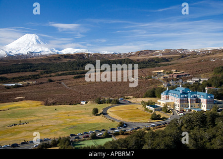 Mt Ngauruhoe und Grand Chateau Tongariro National Park Central Plateau Nordinsel Neuseeland Antenne Stockfoto