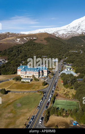 Mount Ruapehu und Grand Chateau Tongariro National Park Central Plateau Nordinsel Neuseeland Antenne Stockfoto