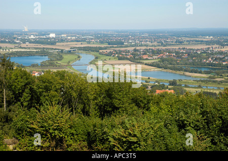 Blick von der Kaiser Wilhelm Denkmal an der Porta Westfalia auf der Weser, Teutoburger Wald, Nordrhein-Westfalen, Deutschland Stockfoto