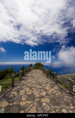 am Aussichtspunkt in der Nähe von Las Mimbreras, nördliche Küste von La Palma, Kanarische Inseln Stockfoto