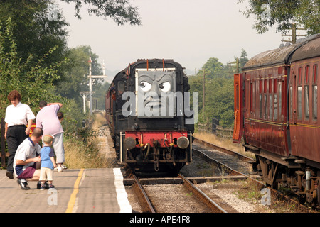 Tag heraus mit Thomas bei der Midland Railway Butterley Diesel Stockfoto