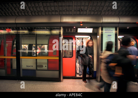 Westminster u-Bahnstation in London England UK Stockfoto