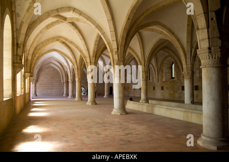 Kloster Alcobaça Schlafsaal. Meisterwerk der Gotik. Zisterziensische religiösen bestellen UNESCO-Welterbe. Portugal Stockfoto