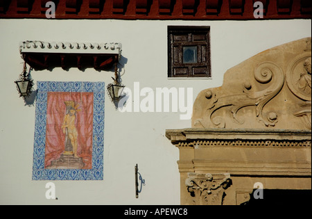 Moasic von Christus auf der Außenseite des Santa Isabel La Real Kloster in den alten islamischen Viertel, Granada, Andalusien, Spanien. Stockfoto