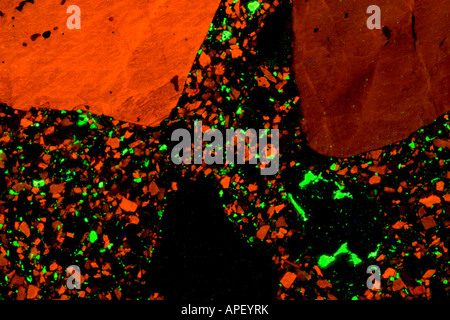 Franklin konkretisiert Mosaik mit fluoreszierenden Mineralien Willemite und Calcit - Franklin New Jersey Stockfoto