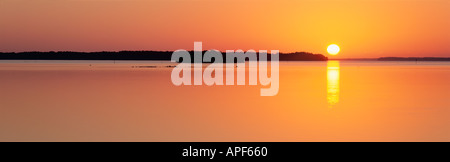 Sonnenaufgang über Mangroven-Inseln auf ruhige Florida Bay Everglades Nationalpark Florida Stockfoto