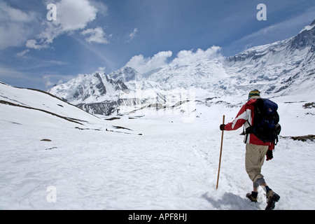 Trekking auf dem Weg zum Tilicho-See. Annapurna Circuit Trek. Nepal Stockfoto