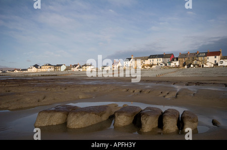 Borth Strand und Stadt bei Ebbe Stockfoto